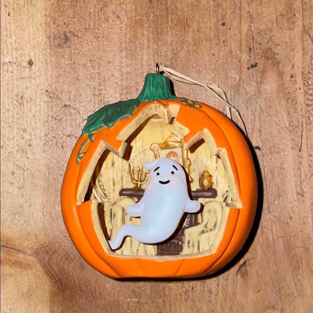Hallmark Keepsake Ornament Happy Halloween 2014